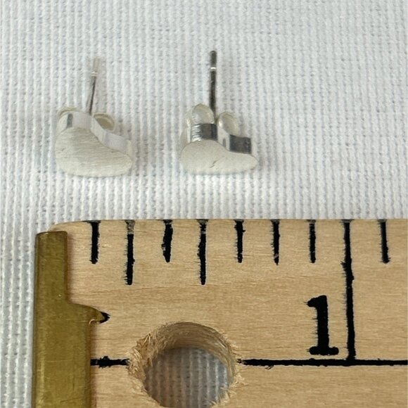 Tiny Minimalist Heart Shape Silver Tone Stud Earrings - Picture 4 of 5